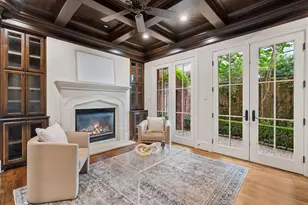 1010 Nantucket Dr, Houston, TX 77057 - Photo 12