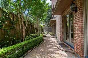 1010 Nantucket Dr, Houston, TX 77057 - Photo 40