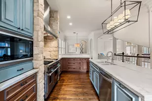 1010 Nantucket Dr, Houston, TX 77057 - Photo 24