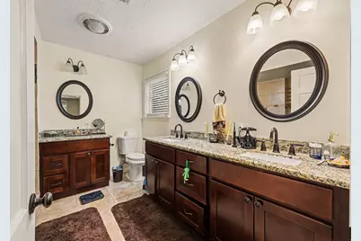 3311 Longfield Circle, Houston, TX 77063 - Photo 16
