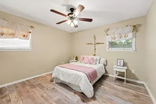 3311 Longfield Cir, Houston, TX 77063 - Photo 18
