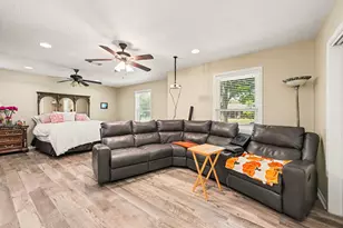 3311 Longfield Cir, Houston, TX 77063 - Photo 14