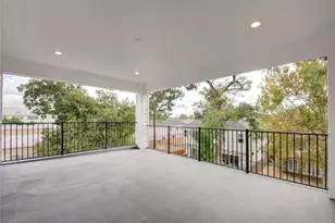 110 E 28th St, Houston, TX 77008 - Photo 20