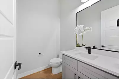 110 E 28th Street, Houston, TX 77008 - Photo 24