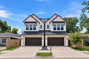 110 E 28th St, Houston, TX 77008 - Photo 1