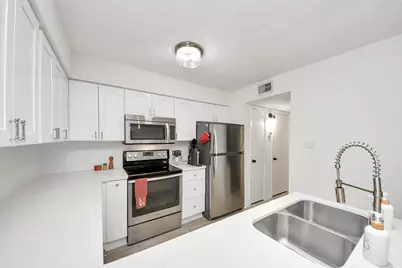 2510 Grants Lake Boulevard #23, Sugar Land, TX 77479 - Photo 12