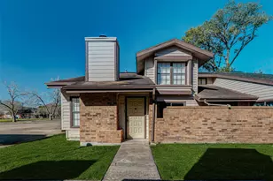 200 Pecan Dr, League City, TX 77573 - Photo 22