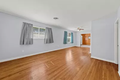 101 S Delmont Drive E, Conroe, TX 77301 - Photo 4