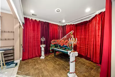 8503 Center Street, Hitchcock, TX 77563 - Photo 8