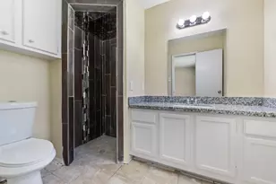 7962 Southmeadow Dr, Houston, TX 77071 - Photo 18