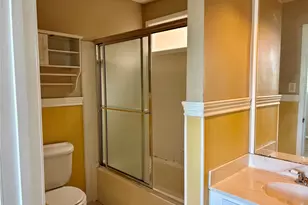 18210 Bal Harbour Dr, Nassau Bay, TX 77058 - Photo 24