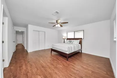 5823 McKnight Street, Houston, TX 77035 - Photo 32