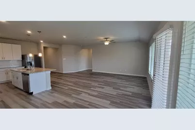 10307 Hermann Trace, Texas City, TX 77591 - Photo 4