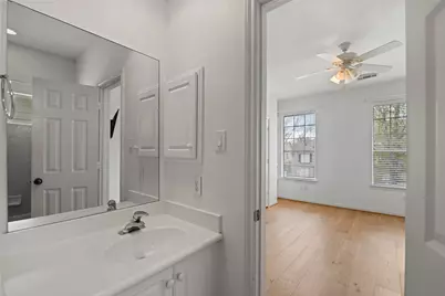 98 E Beckonvale Circle, The Woodlands, TX 77382 - Photo 42