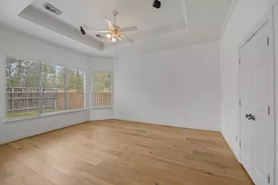 98 E Beckonvale Circle, The Woodlands, TX 77382 - Photo 22