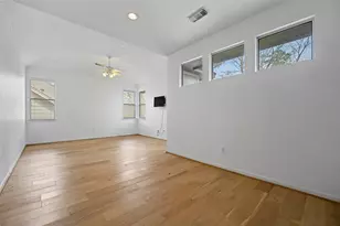 98 E Beckonvale Cir, The Woodlands, TX 77382 - Photo 36