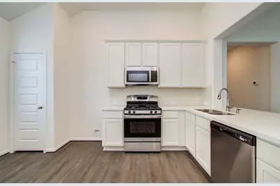 8414 Beacon Bay Circle, Baytown, TX 77523 - Photo 12