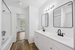 1936 Upland Dr, Houston, TX 77043 - Photo 8