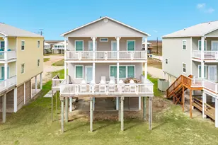 2938 Bluewater Hwy, Surfside Beach, TX 77541 - Photo 1