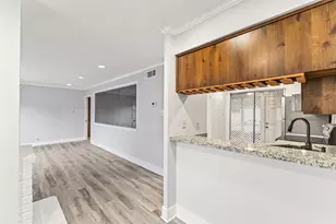 2501 Marilee Ln, Houston, TX 77057 - Photo 8