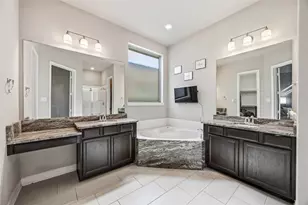 12721 Flora Manor Dr, La Marque, TX 77568 - Photo 12