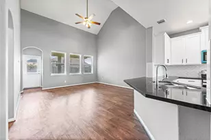 8946 Westfield Glen Ct, Houston, TX 77083 - Photo 8