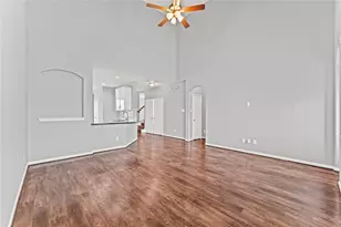 8946 Westfield Glen Ct, Houston, TX 77083 - Photo 10