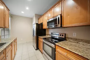 2255 Braeswood Park Dr, Houston, TX 77030 - Photo 10