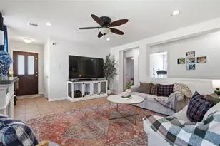 6515 Green Pear Ln, Houston, TX 77049 - Photo 10