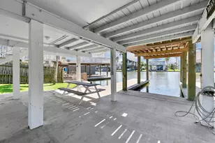 16607 Jamaica Cove Rd, Jamaica Beach, TX 77554 - Photo 6