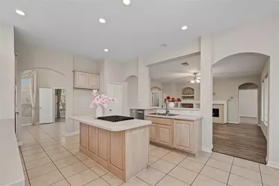 5807 Bayberry Way, Sugar Land, TX 77479 - Photo 10