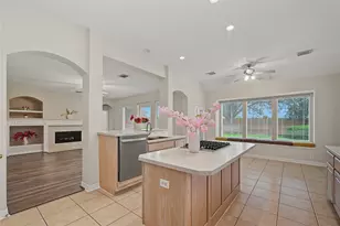 5807 Bayberry Way, Sugar Land, TX 77479 - Photo 14