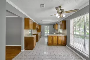 80 Eagle Rock Cir, The Woodlands, TX 77381 - Photo 20