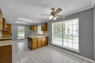 80 Eagle Rock Cir, The Woodlands, TX 77381 - Photo 22