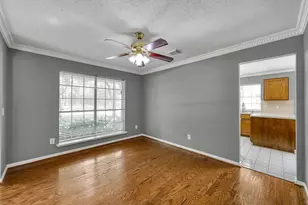 80 Eagle Rock Cir, The Woodlands, TX 77381 - Photo 8