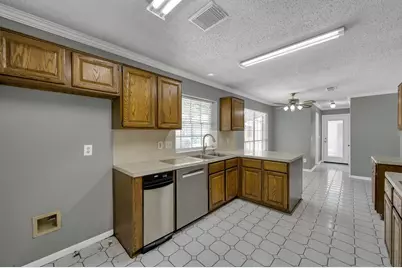 80 Eagle Rock Circle, The Woodlands, TX 77381 - Photo 14