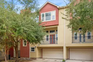 1033 W 23rd St, Houston, TX 77008 - Photo 2