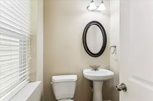 1033 W 23rd St, Houston, TX 77008 - Photo 16