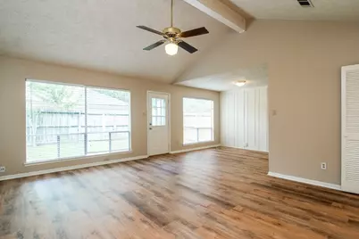 12002 Rocky Knoll Drive, Houston, TX 77077 - Photo 8