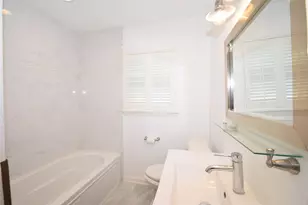 8434 Bluegate St, Houston, TX 77025 - Photo 24