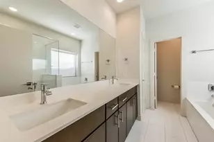 3206 N MacGregor Way, Houston, TX 77004 - Photo 10