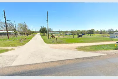 10401 North Highway 6 Loop S, Navasota, TX 77868 - Photo 4