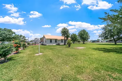 422 Caney Street, Matagorda, TX 77457 - Photo 16