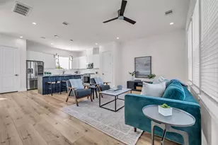 724 E 33rd St, Houston, TX 77022 - Photo 6