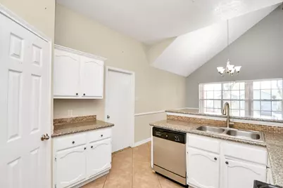 8707 Kalewood Drive, Houston, TX 77099 - Photo 16