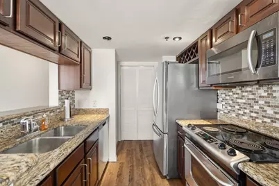 3525 Sage Road #1204, Houston, TX 77056 - Photo 16