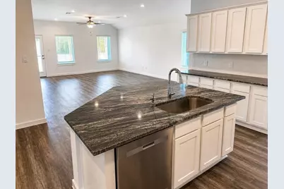 1018 Sycamore Drive, Rosharon, TX 77583 - Photo 2