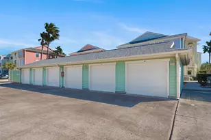 7000 Seawall Blvd, Galveston, TX 77551 - Photo 34