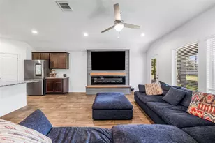 2906 Roman Forest Blvd, New Caney, TX 77357 - Photo 10