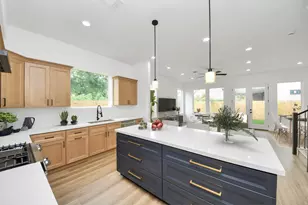 1913 West St, Houston, TX 77026 - Photo 2